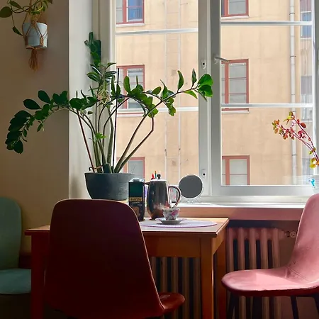 Cozy In Trendy District Helsínquia