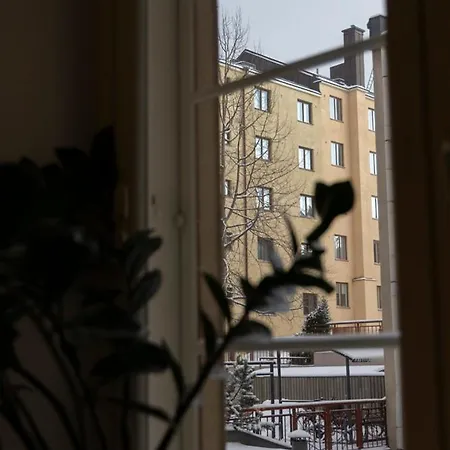 Cozy In Trendy District Apartman